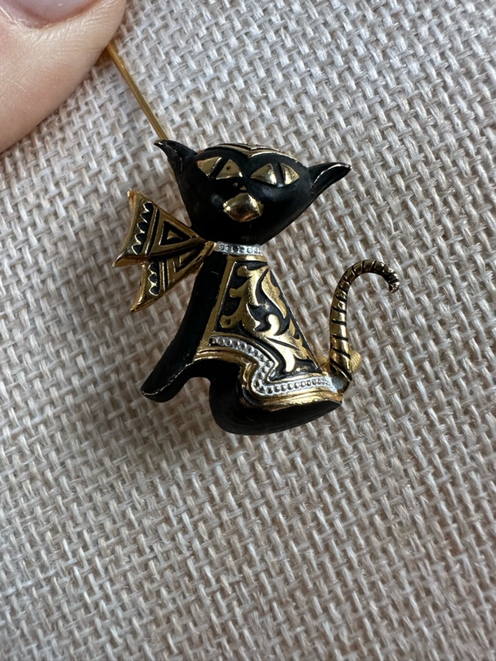 Damascene Cat Brooch Pin Gold Silver Inlay Black Enamel